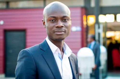 Ferdinand Tra utilise SMAQ pour analyser la qualité de service mobile chez Orange Côte d’Ivoire