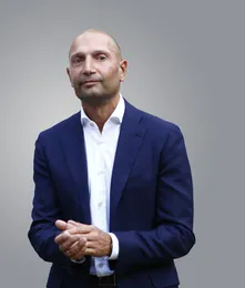 Georges Ramishvili, Président de Silknet, présente la transformation du réseau télécom menée avec Sofrecom pour améliorer la satisfaction client en Géorgie.